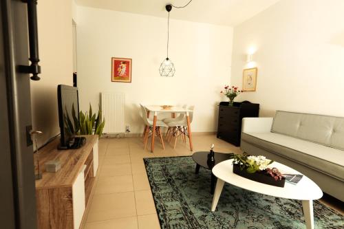  Katia's Pepper Tree Apartment, Pension in Iraklio