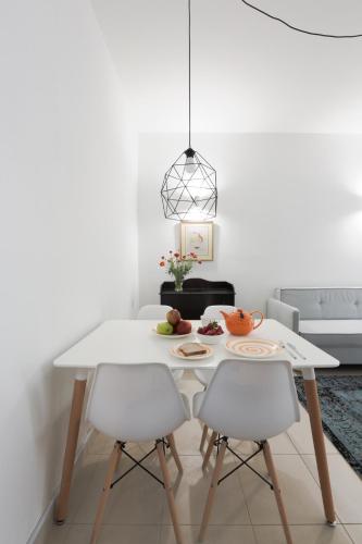  Katia's Pepper Tree Apartment in Iraklio