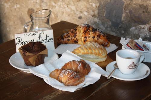 Pubi/sohvabaar, L'Antica Caiatia in Caiazzo