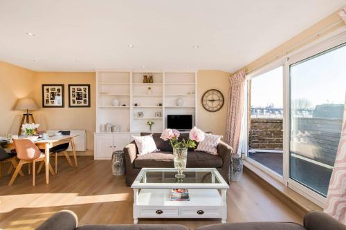 Charming And Bright 2bed Flat - Shepherd's Bush, West Kensington, London