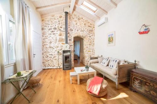  Cozy eco cottage in Liapades