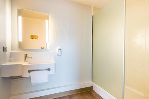 B&B HOTEL Tours Parc Expo Saint-Avertin