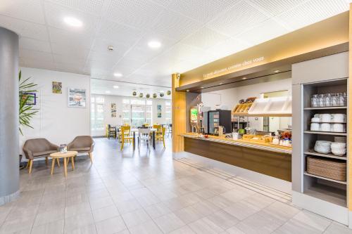 Előcsarnok, B&B HOTEL Tours Parc Expo St-Avertin in Szent Avertin