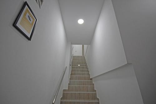 Studio Apartment image 10