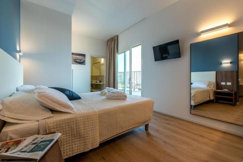 Hotel Mondial - main image