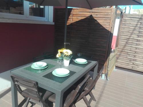  Lisbon Beach Apartments 1, Pension in Costa da Caparica