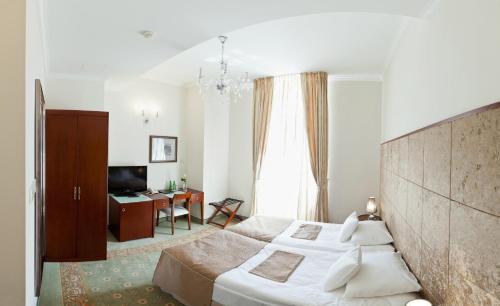 2 twin beds