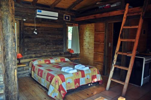 Iekārtas, Enkel Cabanas in José de la Quintana