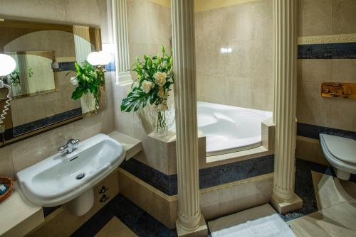 Hotel Royal Room Type - Apartment Classic Hotel Royal Room Type - Apartment Classic