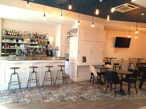 Hotel Kyriad Tours St Pierre des Corps Gare - image 10