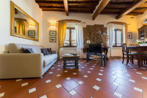 Borgo Pinti Apartment - image 4