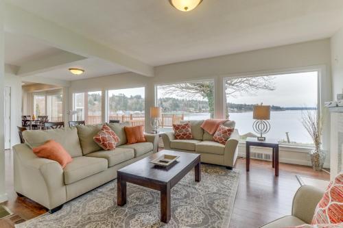 Bay Street Oasis - image 4