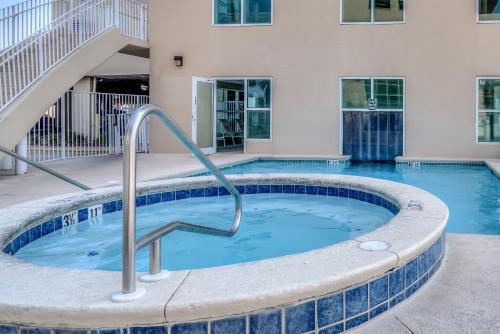 Crystal Shores #201 in Gulf Shores (AL)