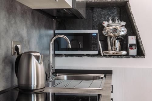 Antica Roma Como Lake - By House Of Travelers -