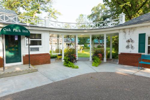 外部景觀, 橡園旅館 (Oak Park Inn) in 威可 (WI)