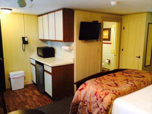 Parker's River Motel - image 7