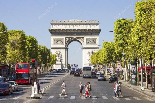 One bedroom apartment in Champs Elysees Avenue