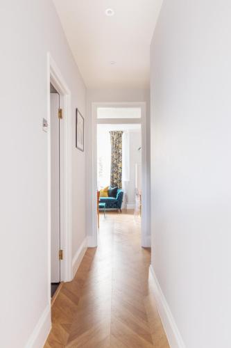 The Lempicka 2 Bedroom Flat and Garden in Notting Hill