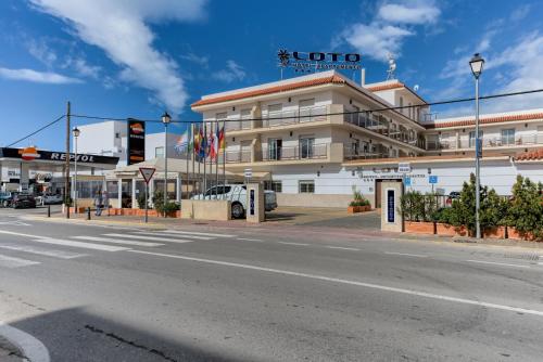 Hotel Apartamentos Loto Conil - image 6
