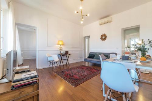 Interno 8