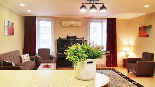 

Apartment on Amaghleba 11