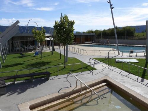  Destino Deluxe Pirineos in Sabiñánigo