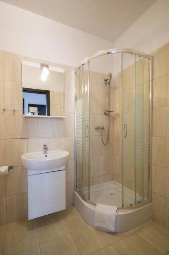 NotaBene Wola Apartment
