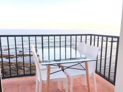 Balcon del Mar, first line of the beach