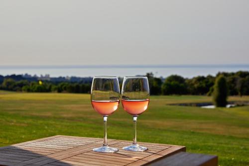 187185115 Koura Bay Golf Resort