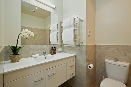 187185570 Koura Bay Golf Resort