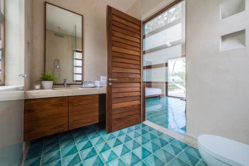 Hotel Tiki Tiki Tulum Hotel Tiki Tiki Tulum is perfectly located for both business and leisure guests in Tulum. The property offers guests a range of services and amenities designed to provide comfort and convenience. Serv