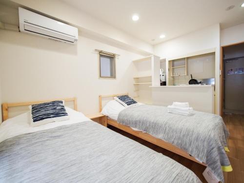 Economy Capital 025 Ph157 In Japan - 