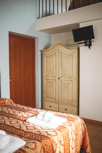 Two Connecting Double Rooms