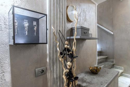 Black And White Suite – Rome
