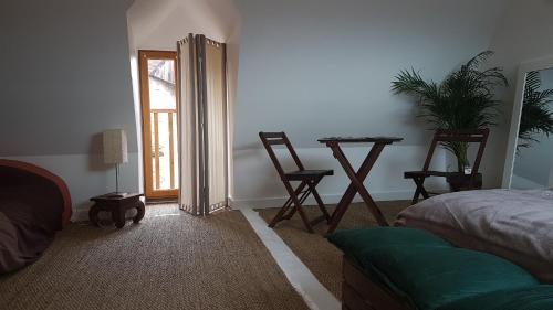 Le Cottage Belmontais, maison individuelle, vue panoramique sur la rivière – Beaumont-sur-Sarthe, AR