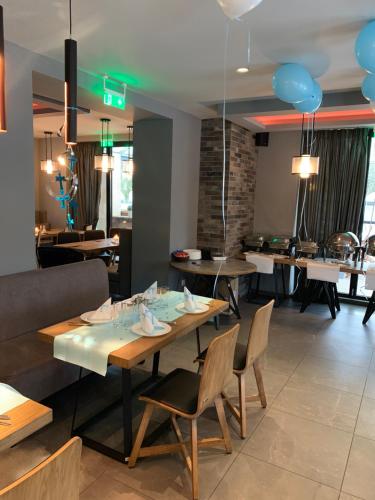 アクロポリス ホテル