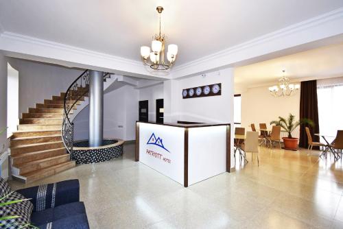 Ételek és italok, Patriott Hotel in Kanaker-Zeytun