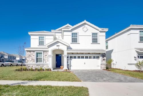 How to Rent Your Own Luxury Holiday Villa Minutes from Disney on Champions Gate Resort Orlando Villa 2596 - image 9
