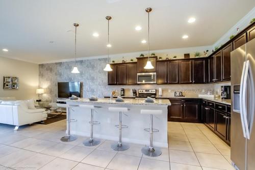 How to Rent Your Own Luxury Holiday Villa Minutes from Disney on Windsor at Westside Resort Orlando Villa 2799 - image 7