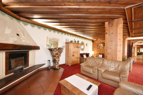 共用Lounge/電視區, 貝拉科斯塔公園酒店 (Park Hotel Bellacosta) in 卡瓦萊塞