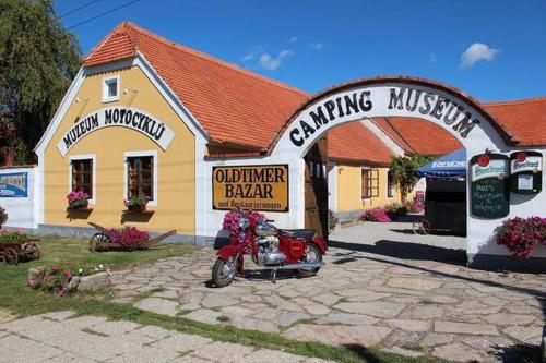 Viesnīcas āriene, Muzeum Lesná:Penzion a camping (Muzeum Lesna:Penzion a camping) in Lesova