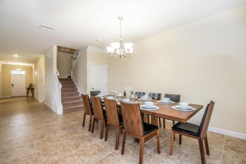 Imagine Your Family Renting This Luxury Contemporary Style Villa on Champions Gate Resort Orlando Villa 2512 - image 3