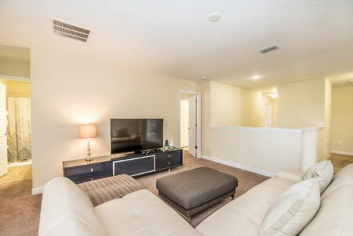 Imagine Your Family Renting This Luxury Contemporary Style Villa on Champions Gate Resort Orlando Villa 2512 - image 4