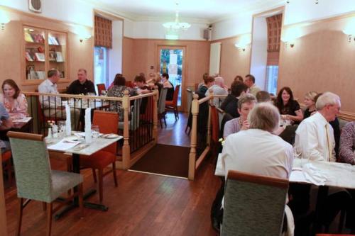 Mackays Hotel - image 5