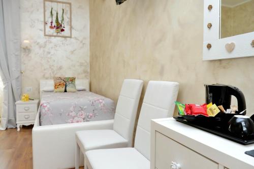 Deluxe rooms and Chilling Jacuzzi Suite Guesthouse, Roma (foto 8)
