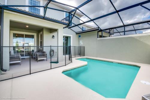 Luxury 5 Star Home on Storey Lake Resort Minutes from Disney World Orlando Townhome 2729 - image 7