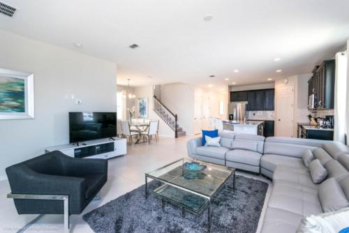 Luxury 5 Star Villa on Solara ResortMinutes from Disney World Orlando Villas 2621 - image 5