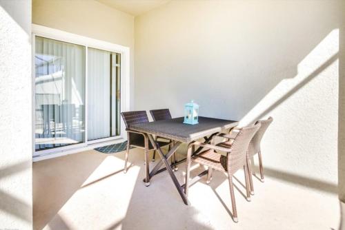 Picture Renting Your Own Luxury Home on the Exclusive Storey Lake Resort close to Disney Orlando Townhome 2718 - image 3