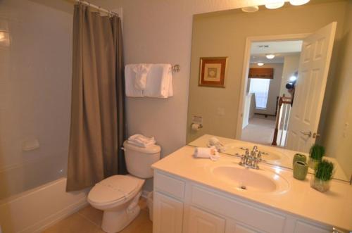 Picture Renting Your Own Luxury Villa on the Exclusive Windsor Hills Resort close to Disney Orlando Villa 2787 - image 3