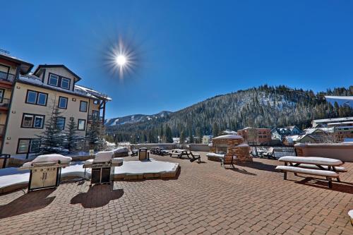 4368 Founders Pointe Cozy WP Village Condo - image 2